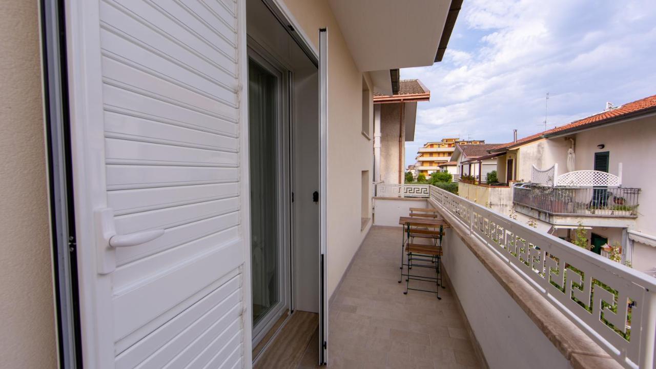 Aria Di Sale Acomodação com café da manhã Martinsicuro Exterior foto